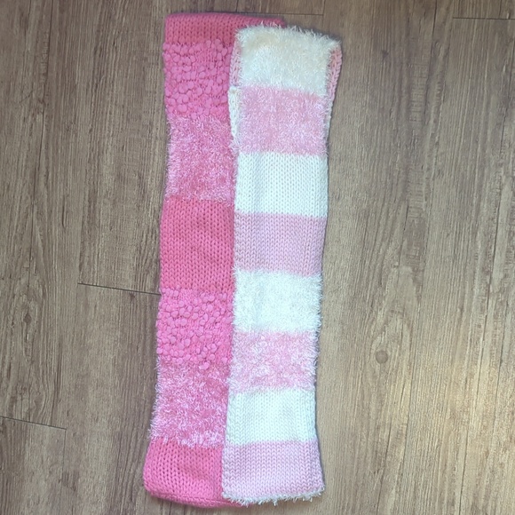 Kids Scarves - Picture 3 of 7